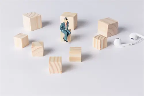 奔驰汽车科技公司简介